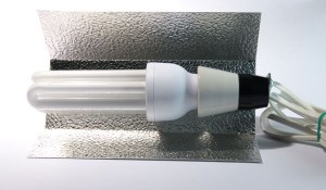 kompaktní UV zářivka s reflektorem